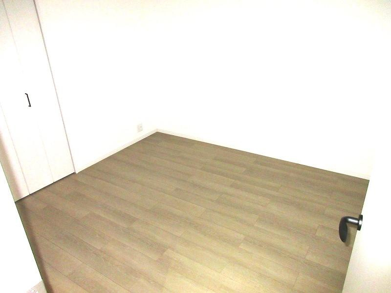 ホーユーパレス寝屋川の寝室|洋室
■物件内覧・資金計画相談・住宅ローン相談、リフォーム相談、お問合せ受付中■
※当日・翌日のご内覧、ご相談はお電話でのお問合せがスムーズです！