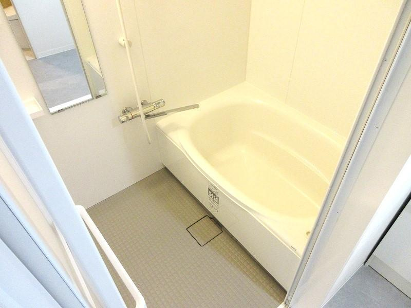 ホーユーパレス寝屋川の浴室|ユニットバス
■物件内覧・資金計画相談・住宅ローン相談、リフォーム相談、お問合せ受付中■
※当日・翌日のご内覧、ご相談はお電話でのお問合せがスムーズです！