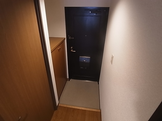 神戸市須磨区南落合１丁目の賃貸マンションの玄関|シューズボックス付き