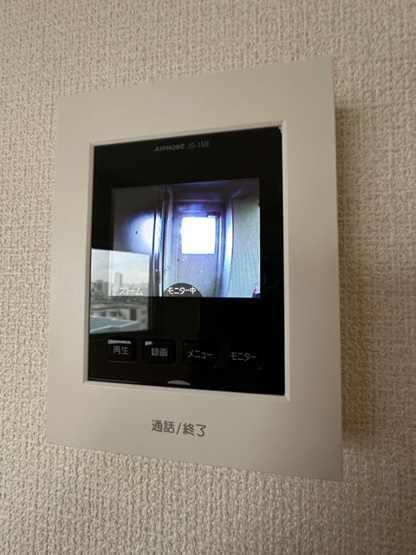 【セキュリティ】 | レオドール登戸 | 防犯対策に有効なカメラ付きインターホン☆録画機能が付いているので留守中の訪問者まで確認できます♪
