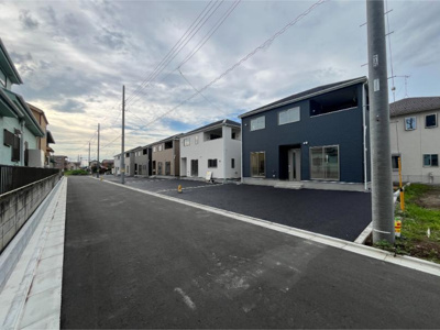 【前面道路含む現地写真】 | 深谷市萱場第6  クレイドルガーデン　新築戸建　全7区画　1号棟