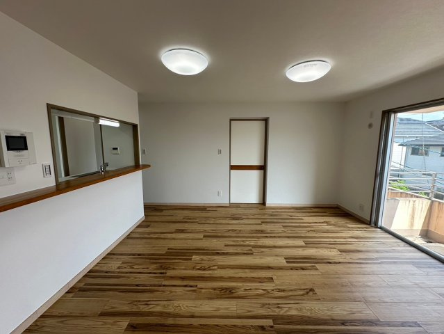 コレツィオーネ東山南棟のダイニング|各居室へはリビングを通るため、家族の温もりを感じられます♪