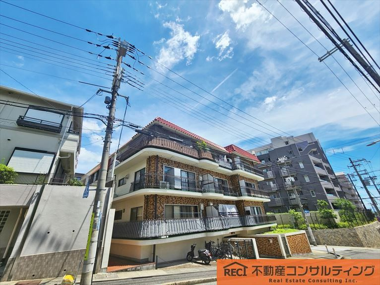 グリーンハイツ六甲の外観