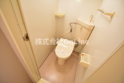 【トイレ】 | アヴァンセクール近畿大学前