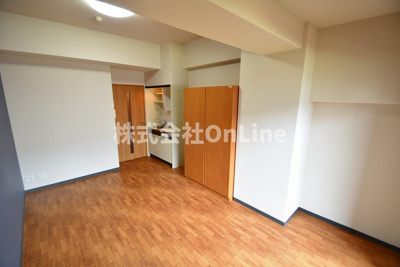 【洋室】 | アヴァンセクール近畿大学前