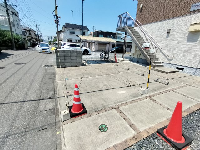 ボヌールのその他共用部分|屋根付き駐輪場あります