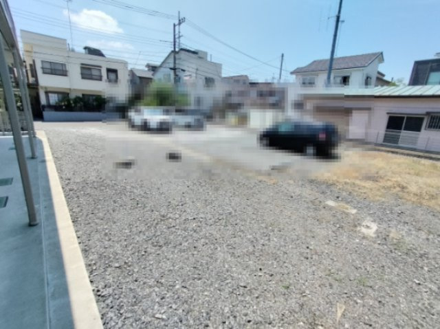 ボヌールの駐車場