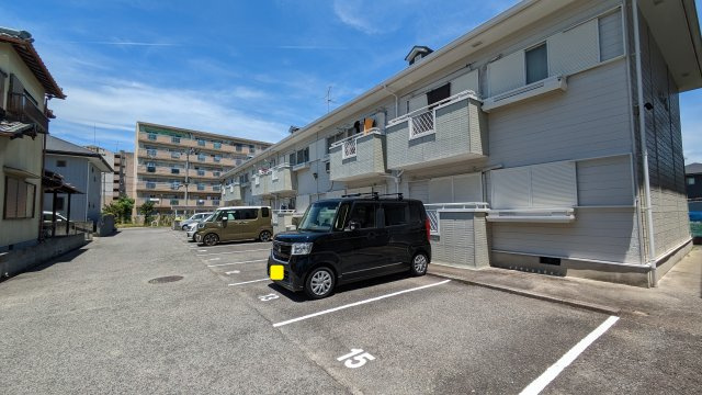 【駐車場】
