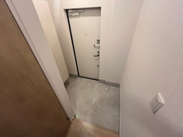 ヴィアソーレ摂津の玄関