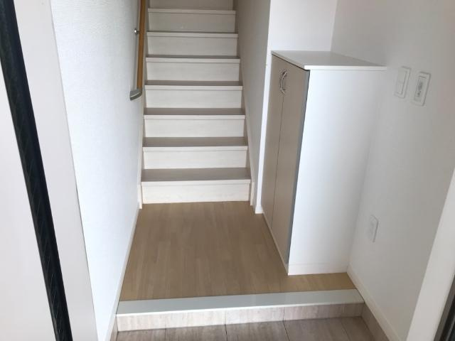 ＡＶＡＮＴＩ　ＨＯＵＳＥの玄関|玄関