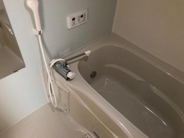 ＡＶＡＮＴＩ　ＨＯＵＳＥの浴室|バス