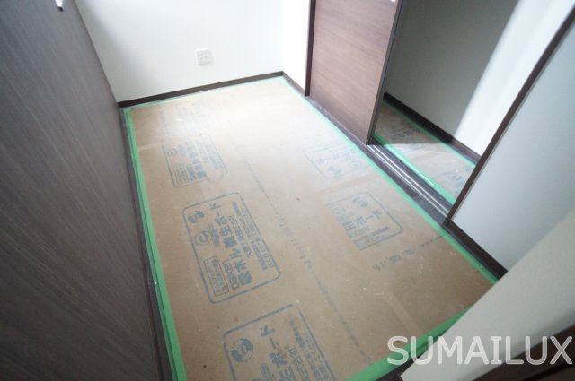 熊本市中央区出水３丁目のアパートの洋室