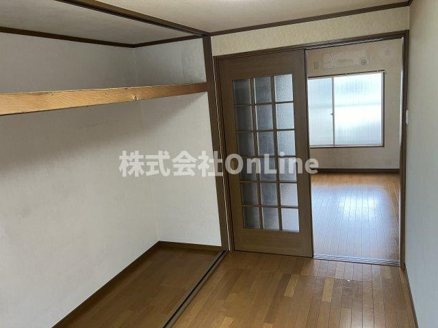 西弓削2丁目貸家の洋室
