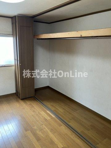 西弓削2丁目貸家の収納