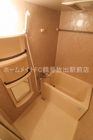オルゴグラート鶴見の浴室