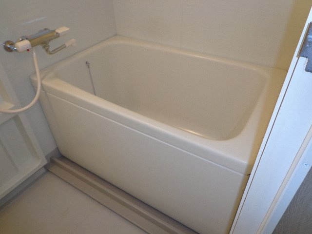 ハイムエスポワールの浴室|バス