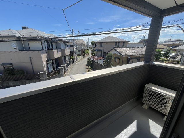 ジーメゾン春日部豊町のバルコニー|外からの目が気にならないバルコニーで洗濯物が干せます