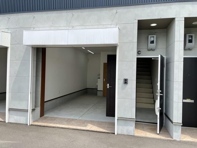 ＷＯＲＫＰＬＡＣＥ　春田のエントランス