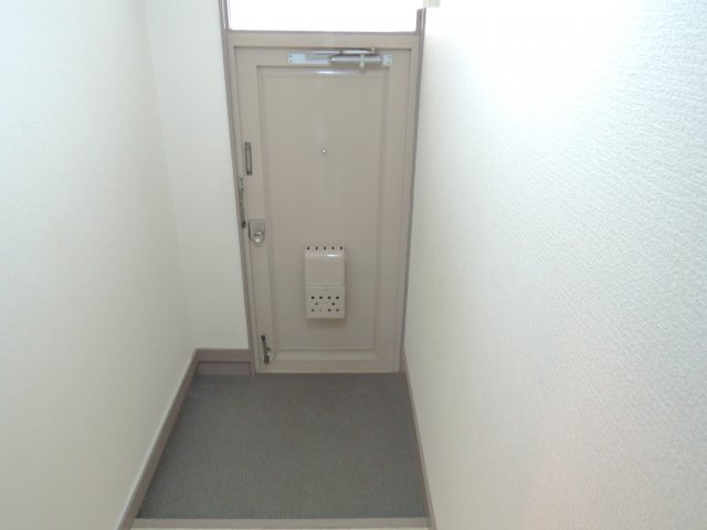 サカイコーポの玄関