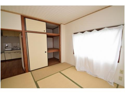 プルシャン城南の収納