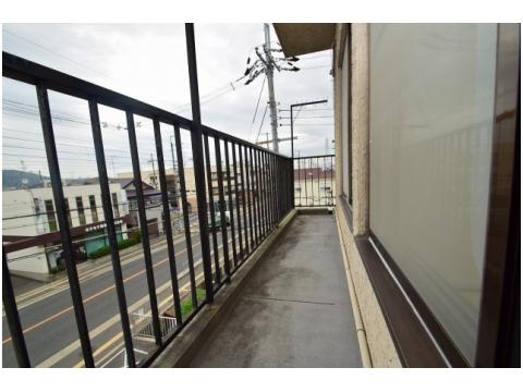 プルシャン城南のバルコニー