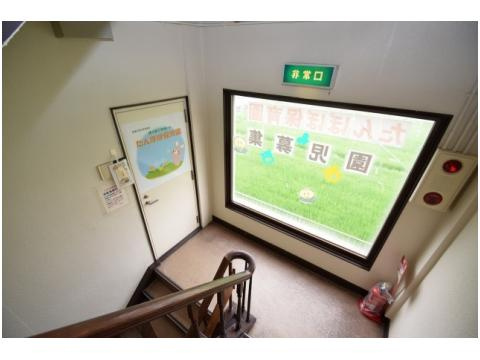 プルシャン城南のエントランス