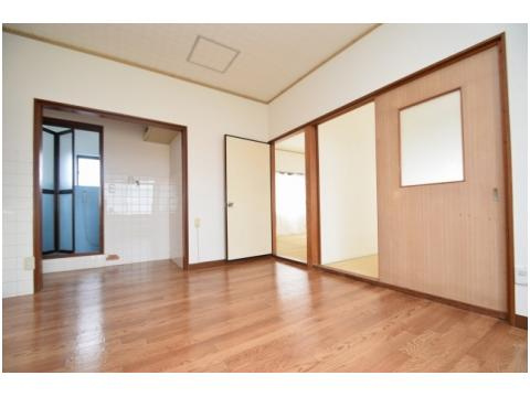 プルシャン城南の居間・リビング