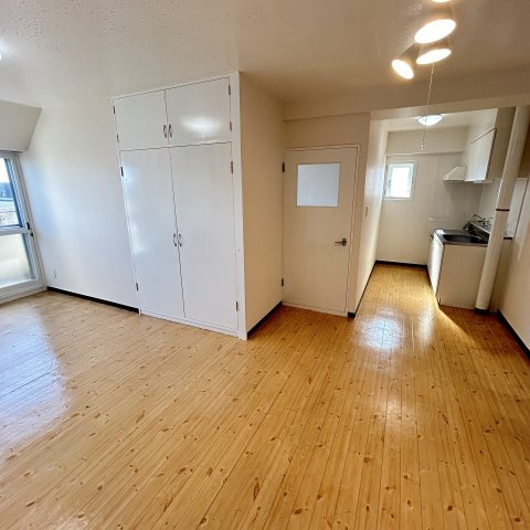 H.YamajiBuillの内装