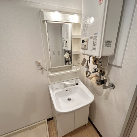 H.YamajiBuillの洗面所