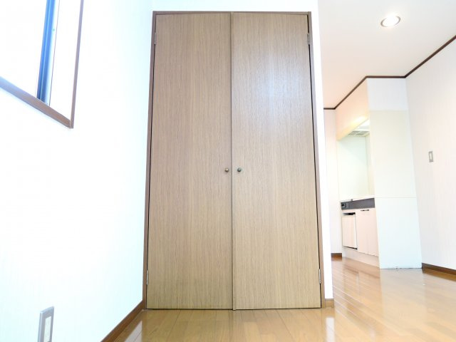 アゼリア2号館の収納