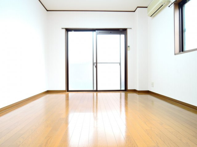 アゼリア2号館の寝室