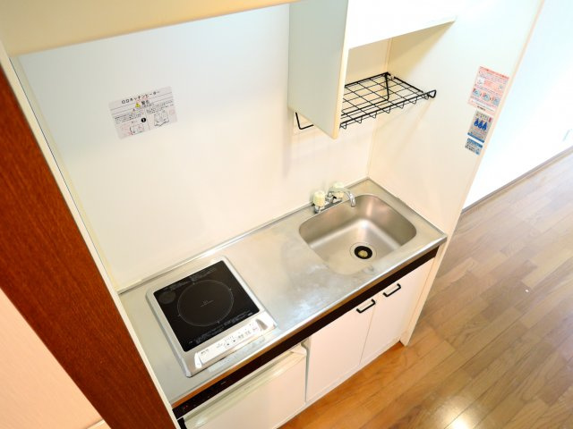 アゼリア2号館のキッチン|同マンション別部屋