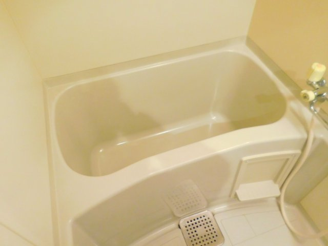 旭ビルの浴室