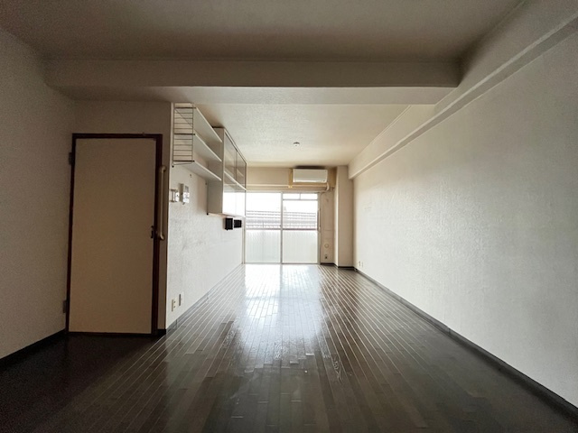 南海狭山コーポ1号棟の居間・リビング