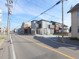 【前面道路含む現地写真】