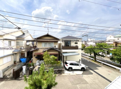 【展望】 | 宇治市小倉町南堀池　中古戸建 | 【物件からの眺望】物件からの眺望は良好『堀池さくら並木路』が見えて春には桜が楽しめます
