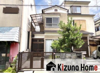 【外観】 | 宇治市小倉町南堀池　中古戸建 | 徒歩1分＆2分に児童公園が点在しており、幼稚園も徒歩2分と近く、小学校は徒歩5分の距離で親御様も安心ですね(*´▽｀*)