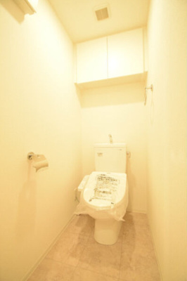 【トイレ】 | アルティザ淡路駅東 | コンパクトで使いやすいトイレです