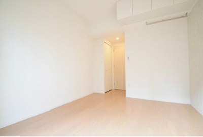 【居間・リビング】 | アルティザ淡路駅東 | こちらの居間で趣味の時間をお楽しみください