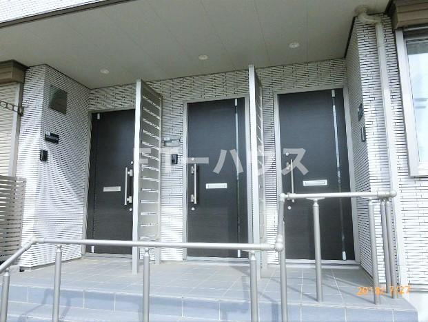 コンフォート芝山のエントランス