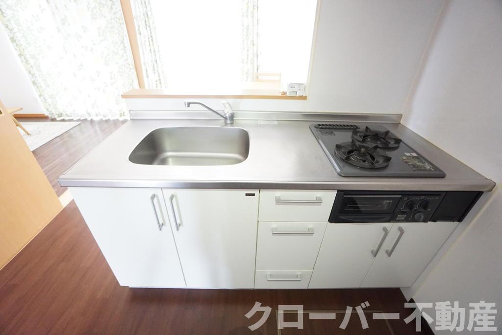 ホワイトリバーハイツAのキッチン