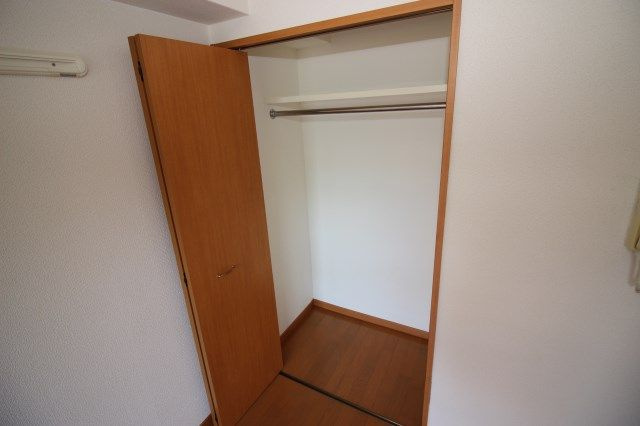 【収納】 | サンセット室見 | 別号室の写真になります。現況優先。