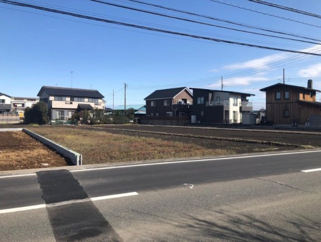 敷地面積62坪　売地　川越市伊佐沼の前面道路含む現地写真