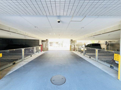 【駐車場】 | ザ・パークハウス梅田