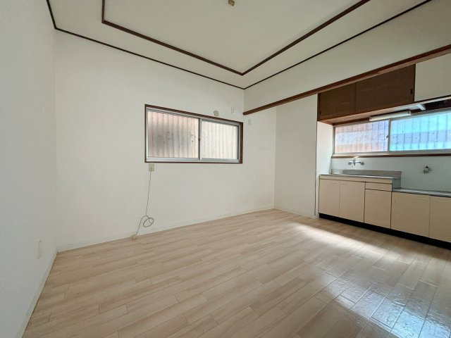 二見町福里　中古戸建の洋室