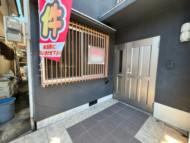 二見町福里　中古戸建の玄関