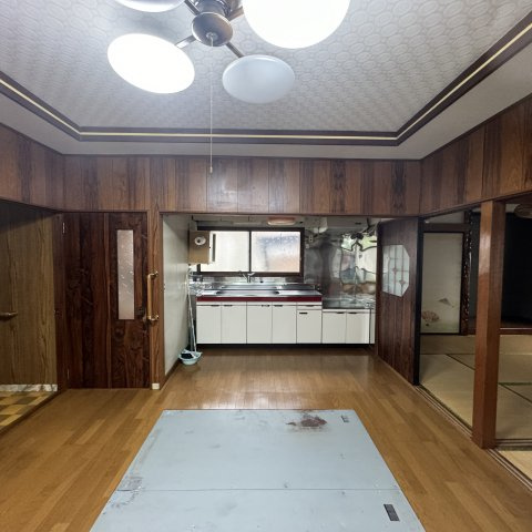 室蘭市日の出町2丁目8-18の内装