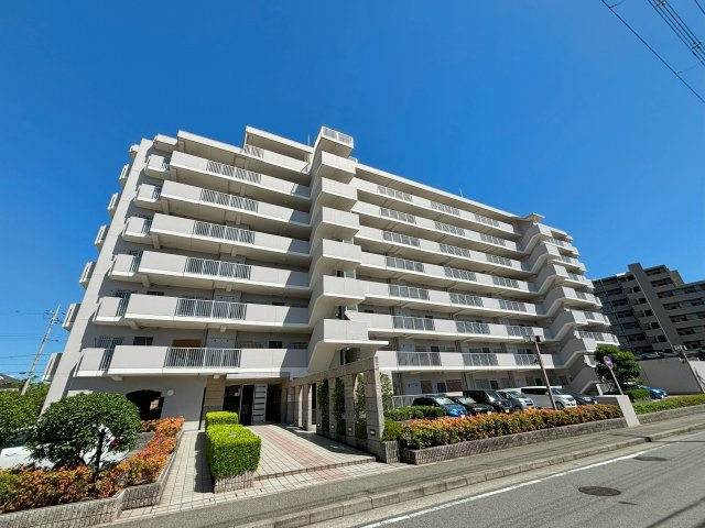 アドリーム明石土山の外観