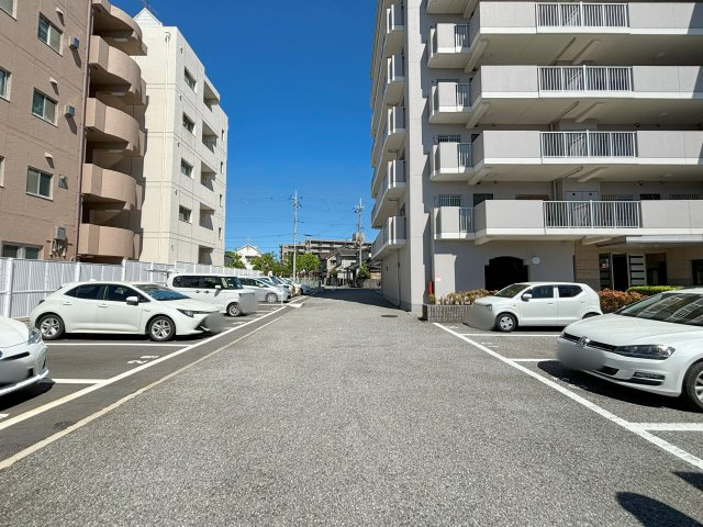 アドリーム明石土山の駐車場