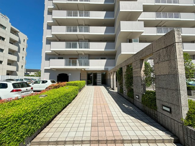 アドリーム明石土山の外観